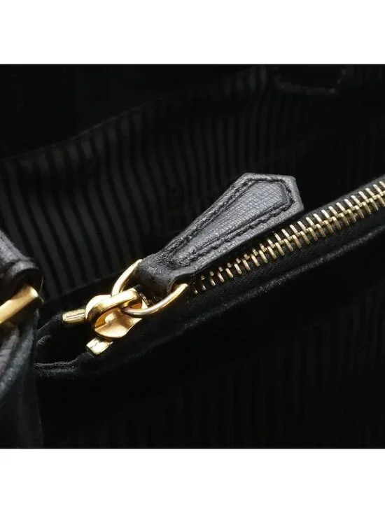 Fendi Tou Jour 2-Way Shoulder Bag Leather Black Gold - Picture 7 of 8